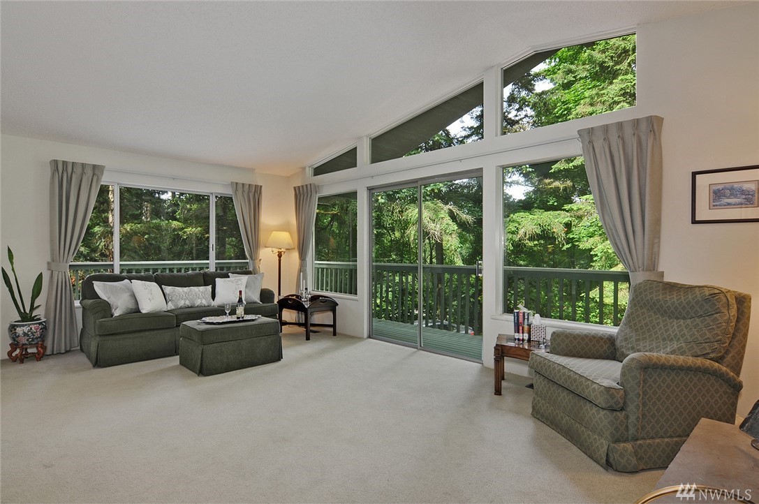 22002 Redmond-Fall City Road Northeast Redmond, WA 98053 - Photo 14 of 25 Gallery Image 14