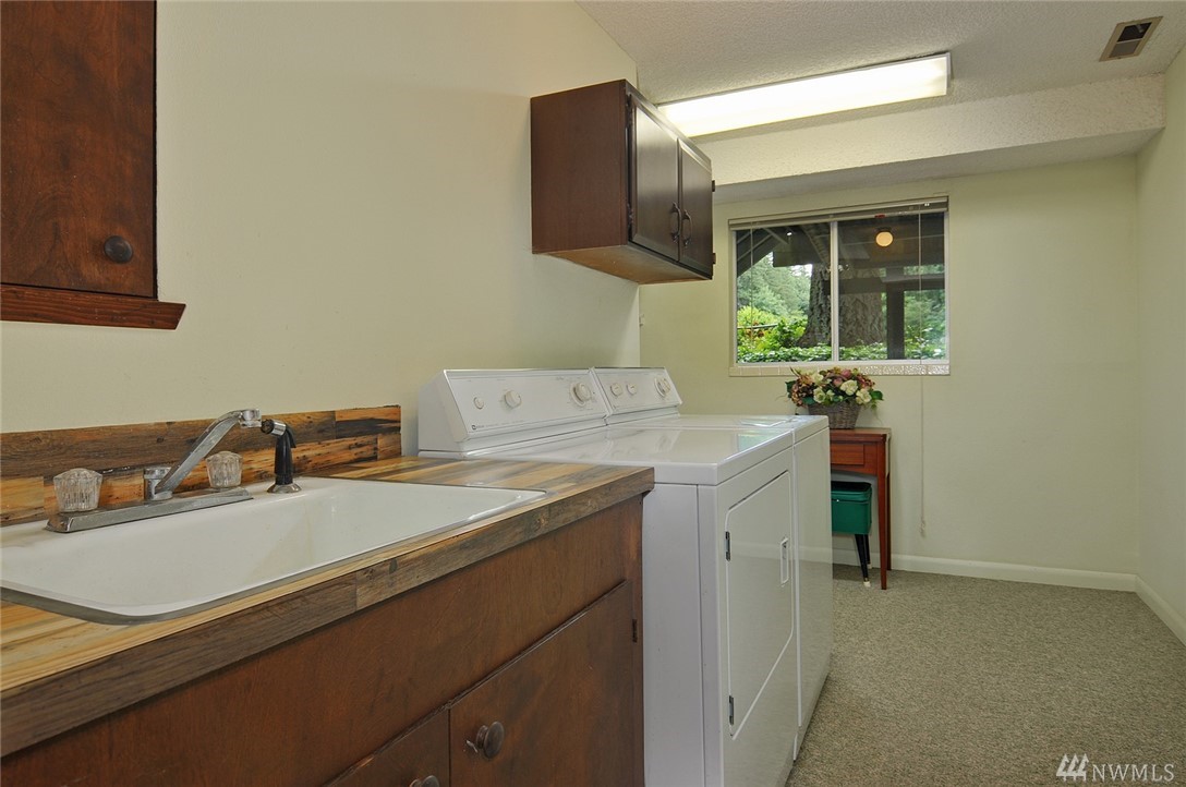22002 Redmond-Fall City Road Northeast Redmond, WA 98053 - Photo 21 of 25 Gallery Image 21