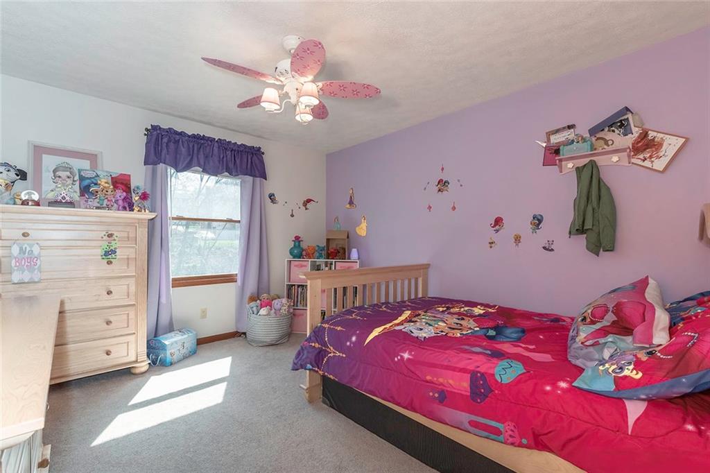 212 Randy Lane Coraopolis, PA 15108 - Photo 15 of 25 Gallery Image 15