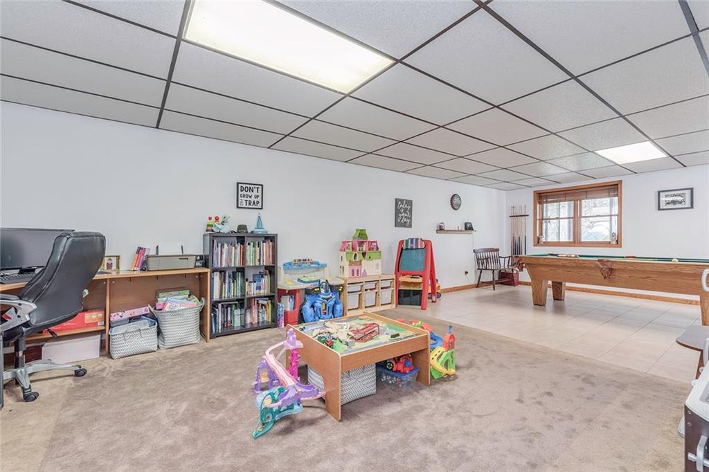 212 Randy Lane Coraopolis, PA 15108 - Photo 18 of 25 Gallery Image 18