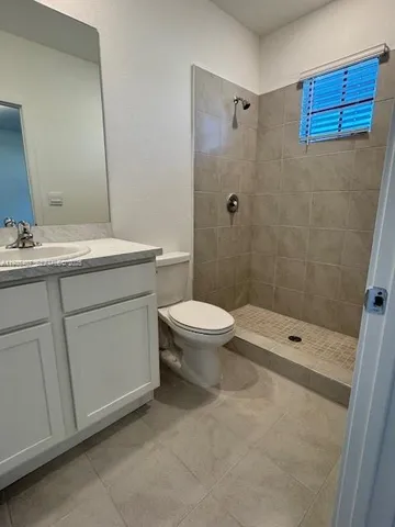 $2,700 | 1596 Northeast 3rd Avenue, Florida City, FL 33034