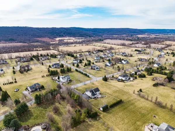 $857,570 | 16 Steeplechase Lane, Asbury, NJ 08802