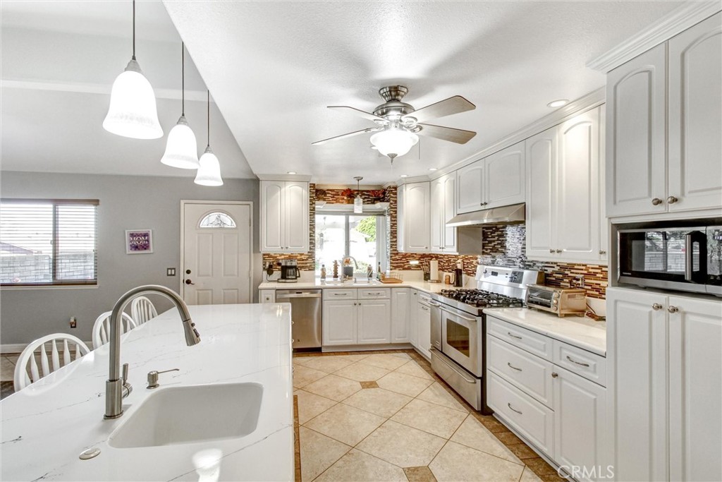 6961 Cambridge Avenue Rancho Cucamonga, CA 91701 - Photo 11 of 36