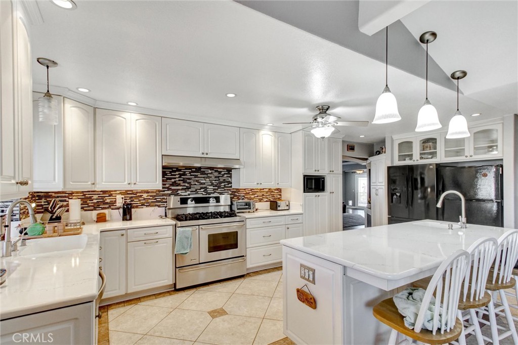 6961 Cambridge Avenue Rancho Cucamonga, CA 91701 - Photo 8 of 36