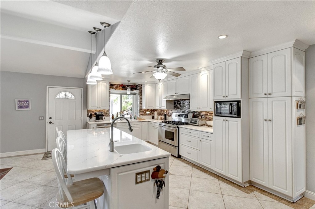 6961 Cambridge Avenue Rancho Cucamonga, CA 91701 - Photo 10 of 36