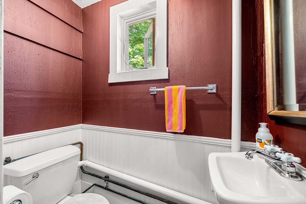 38 R Bass Avenue Gloucester, MA 01930 - Photo 20 of 42