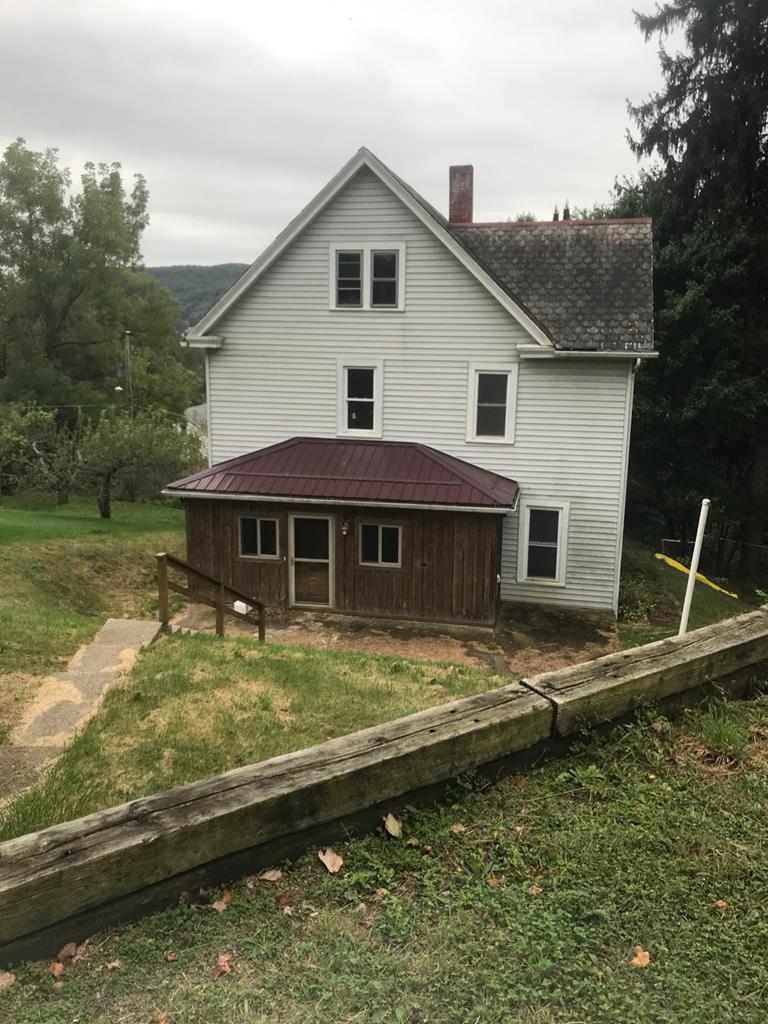 9 Hazel Street Franklin, PA 16323 - Photo 20 of 28