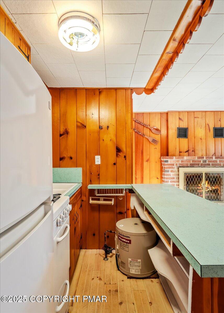 311 Nipper Road East Stroudsburg, PA 18302 - Photo 8 of 23 Kitchen