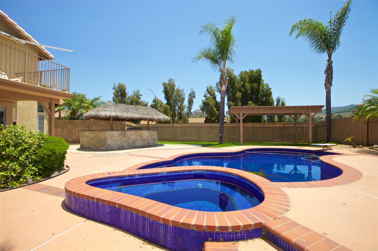 9296 Lake Valley Road El Cajon, CA 92021 - Photo 5 of 25