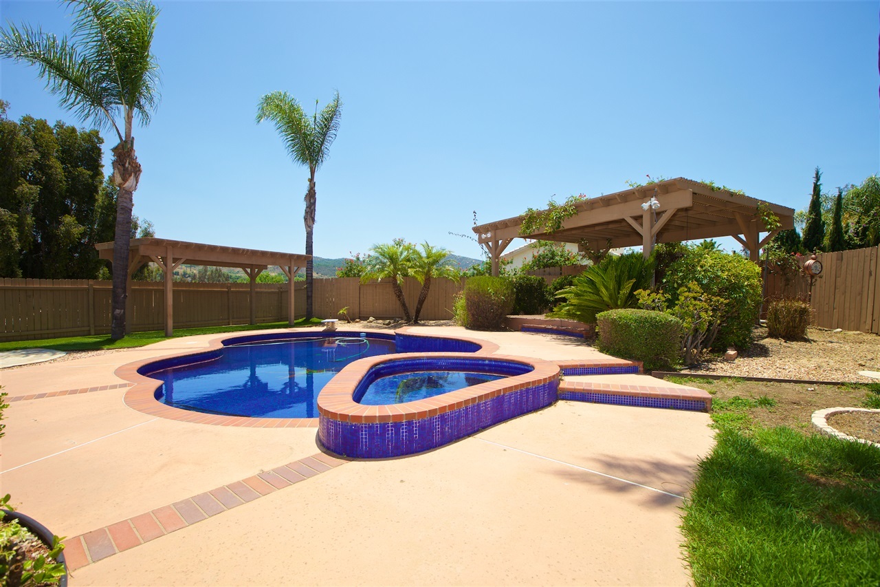 9296 Lake Valley Road El Cajon, CA 92021 - Photo 6 of 25
