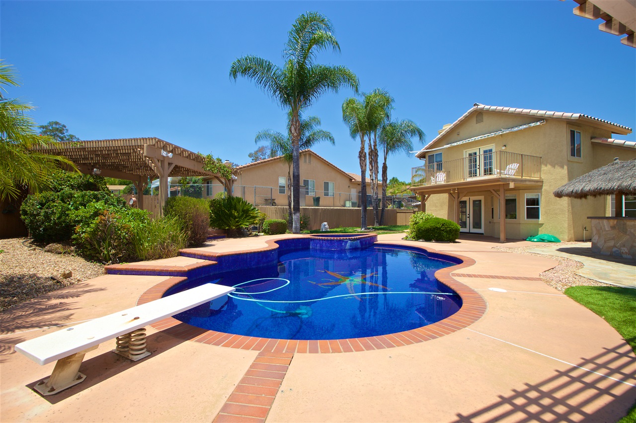 9296 Lake Valley Road El Cajon, CA 92021 - Photo 7 of 25
