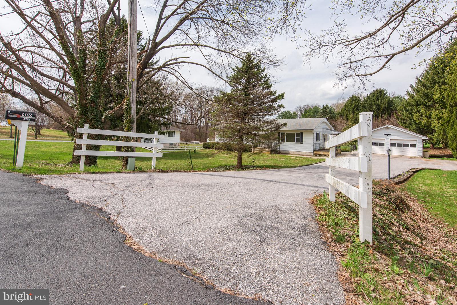 406 Lees Mill Road Hampstead, MD 21074 - Photo 11 of 26 Entrance