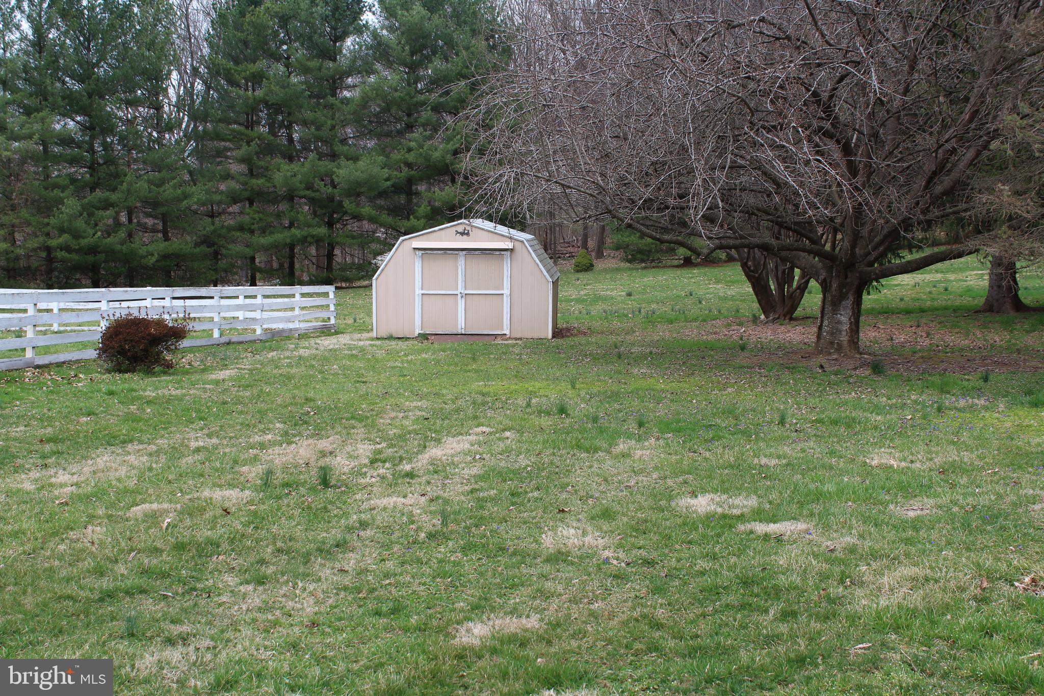 406 Lees Mill Road Hampstead, MD 21074 - Photo 13 of 26 Shed on property