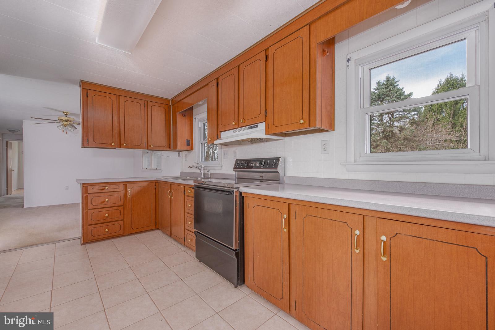 406 Lees Mill Road Hampstead, MD 21074 - Photo 15 of 26 Kitchen