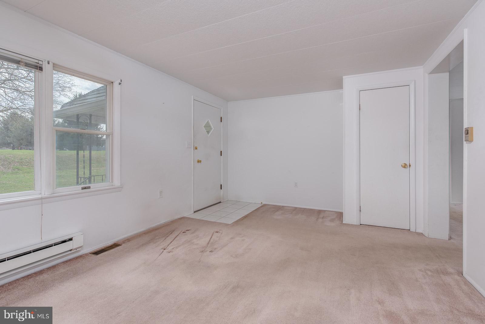 406 Lees Mill Road Hampstead, MD 21074 - Photo 19 of 26 Living Room