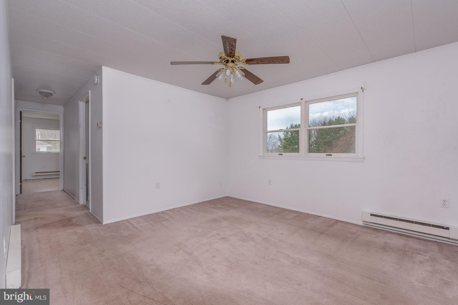406 Lees Mill Road Hampstead, MD 21074 - Photo 21 of 26 Dining Room