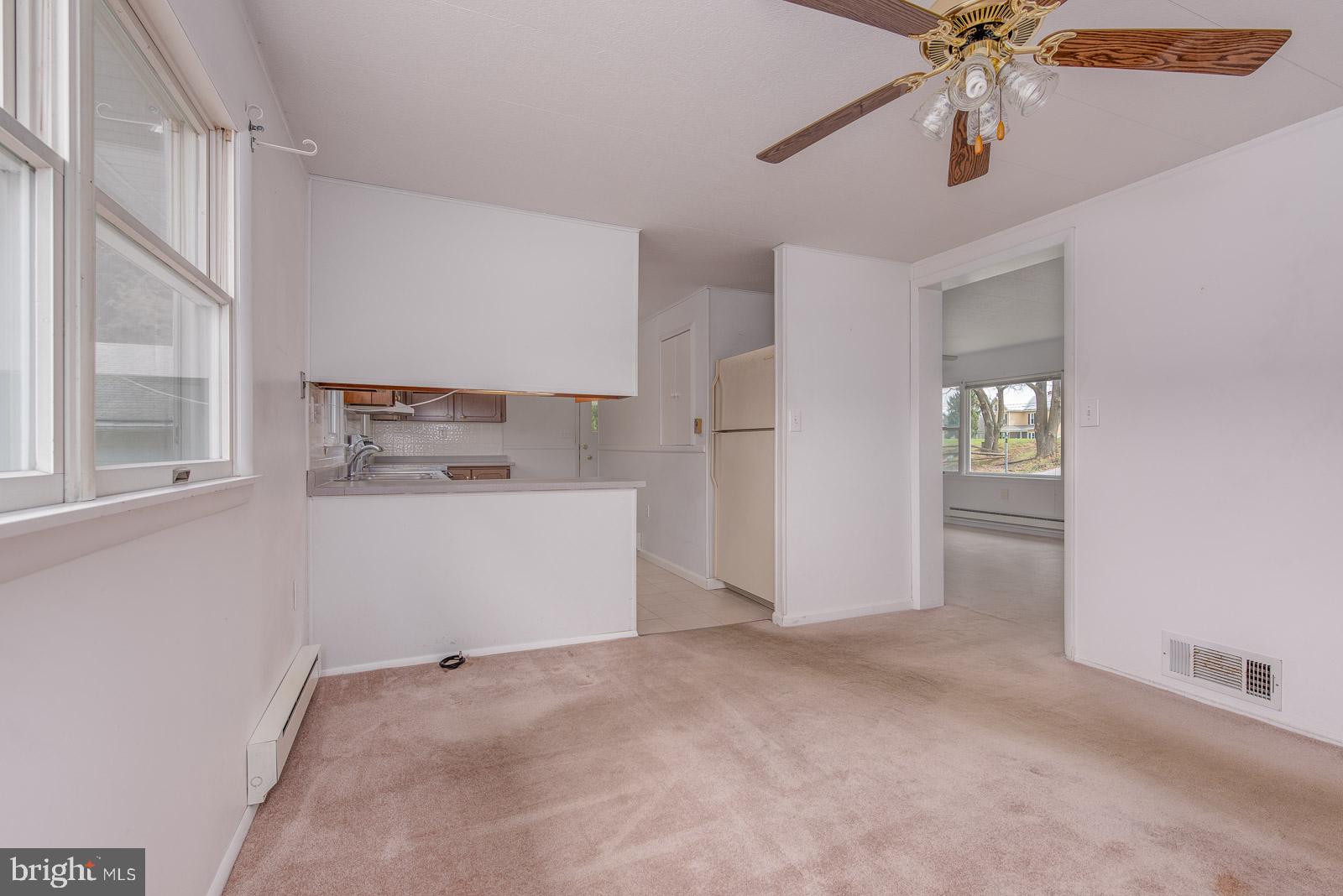 406 Lees Mill Road Hampstead, MD 21074 - Photo 23 of 26 Dining Room