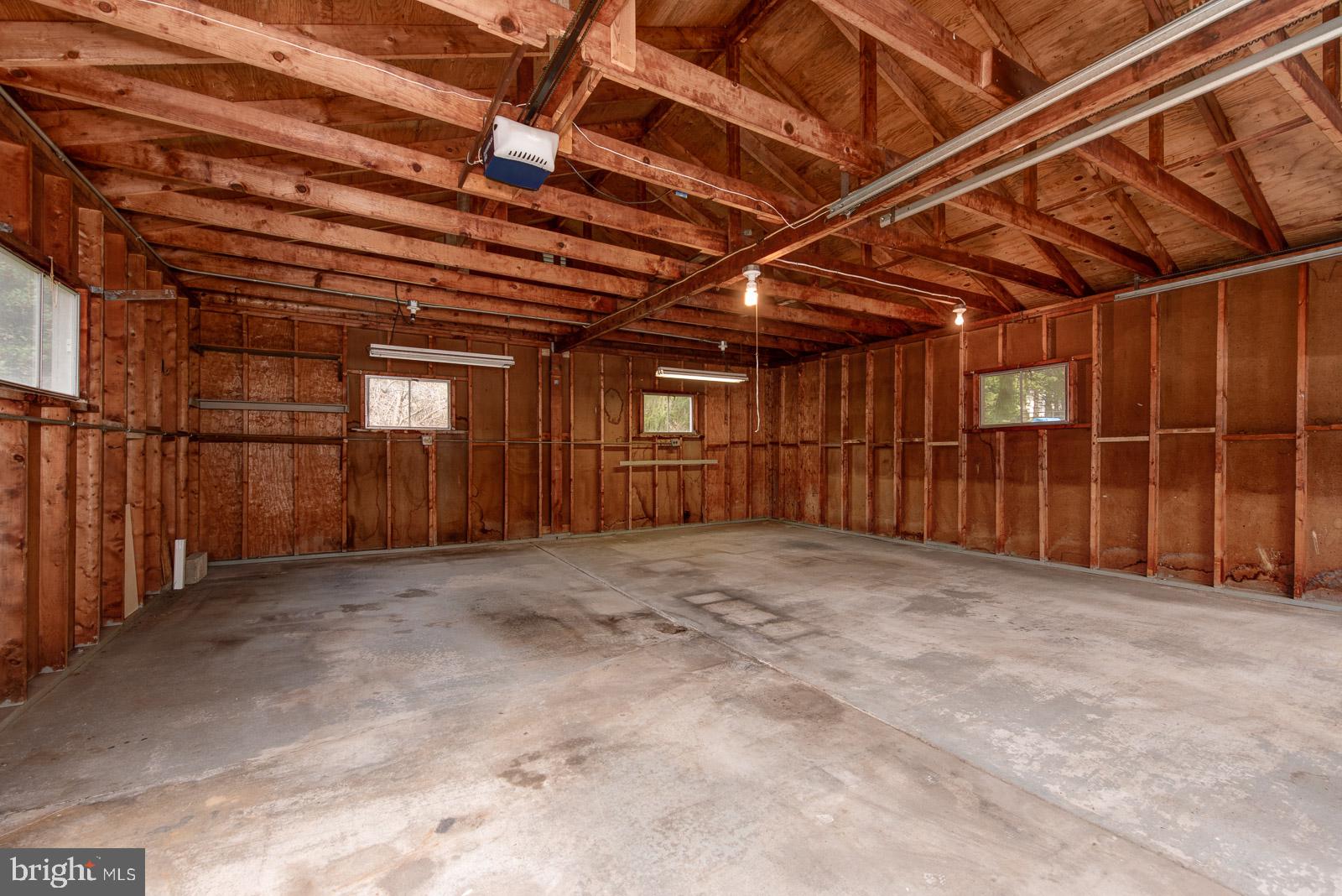 406 Lees Mill Road Hampstead, MD 21074 - Photo 6 of 26 Interior detached 2-car garage