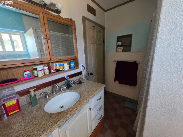 $354,900 | 2535 Gable Road, St. Helens, OR 97051