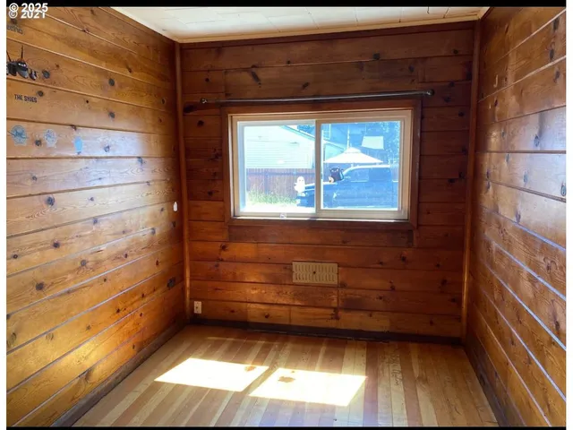 $354,900 | 2535 Gable Road, St. Helens, OR 97051