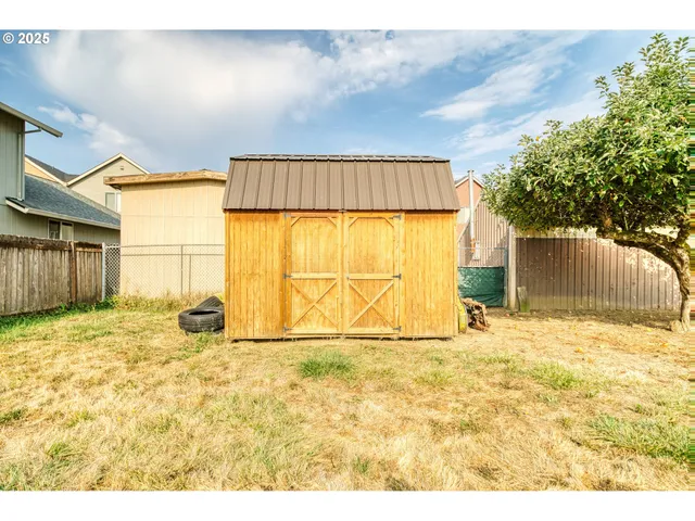 $354,900 | 2535 Gable Road, St. Helens, OR 97051