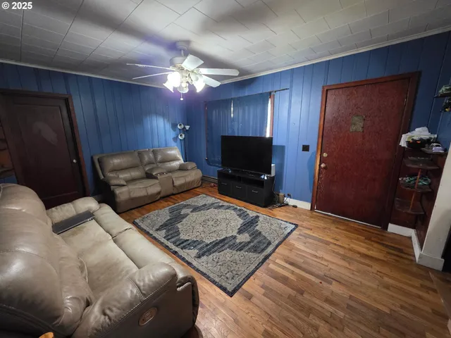 $354,900 | 2535 Gable Road, St. Helens, OR 97051