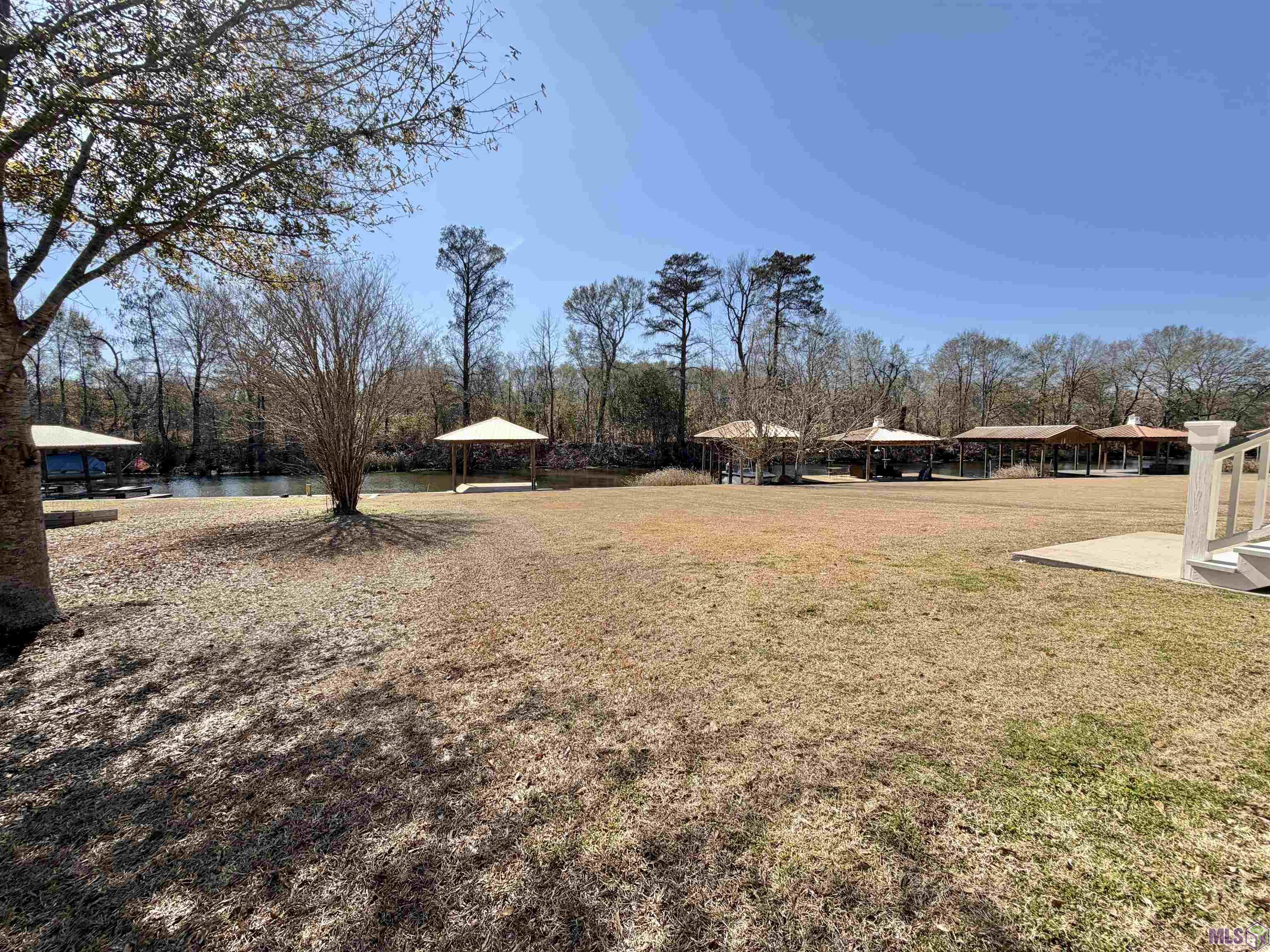 5715 Island Road Jarreau, LA 70749 - Photo 8 of 54