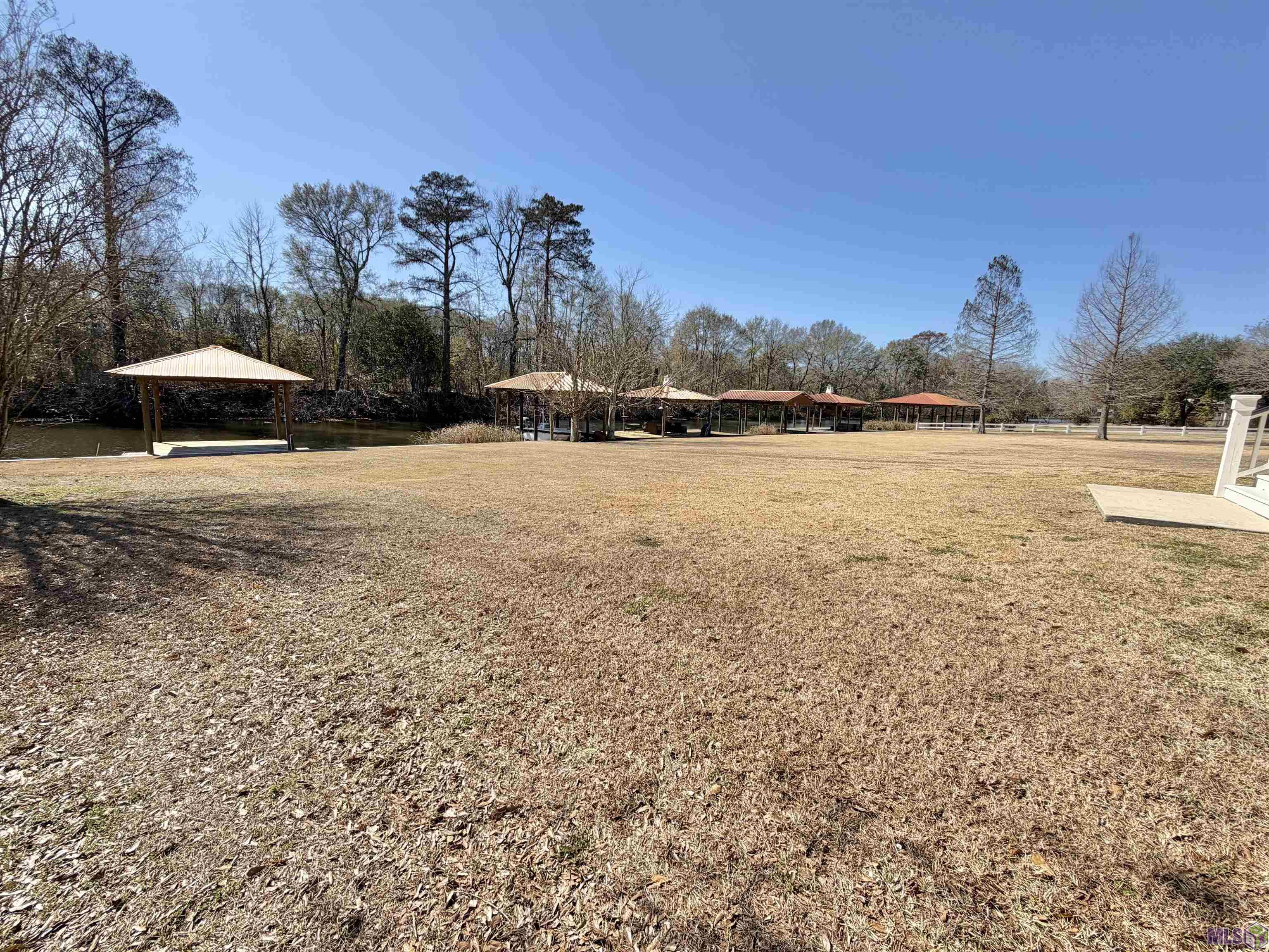 5715 Island Road Jarreau, LA 70749 - Photo 9 of 54