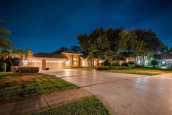 $979,000 | 4995 Camberley Lane, Oldsmar, FL 34677