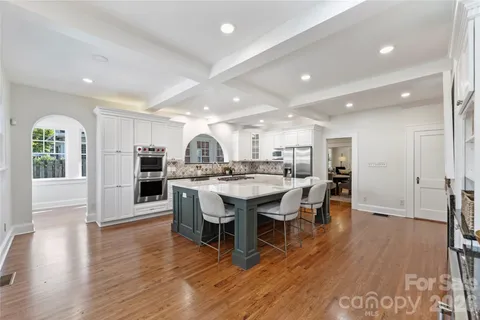 $2,900,000 | 2126 Dilworth Road East, Charlotte, NC 28203