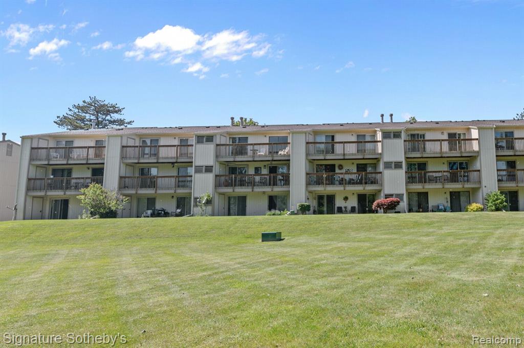 1675 Riverside Drive, Unit 12 Rochester Hills, MI 48309 - Photo 24 of 29