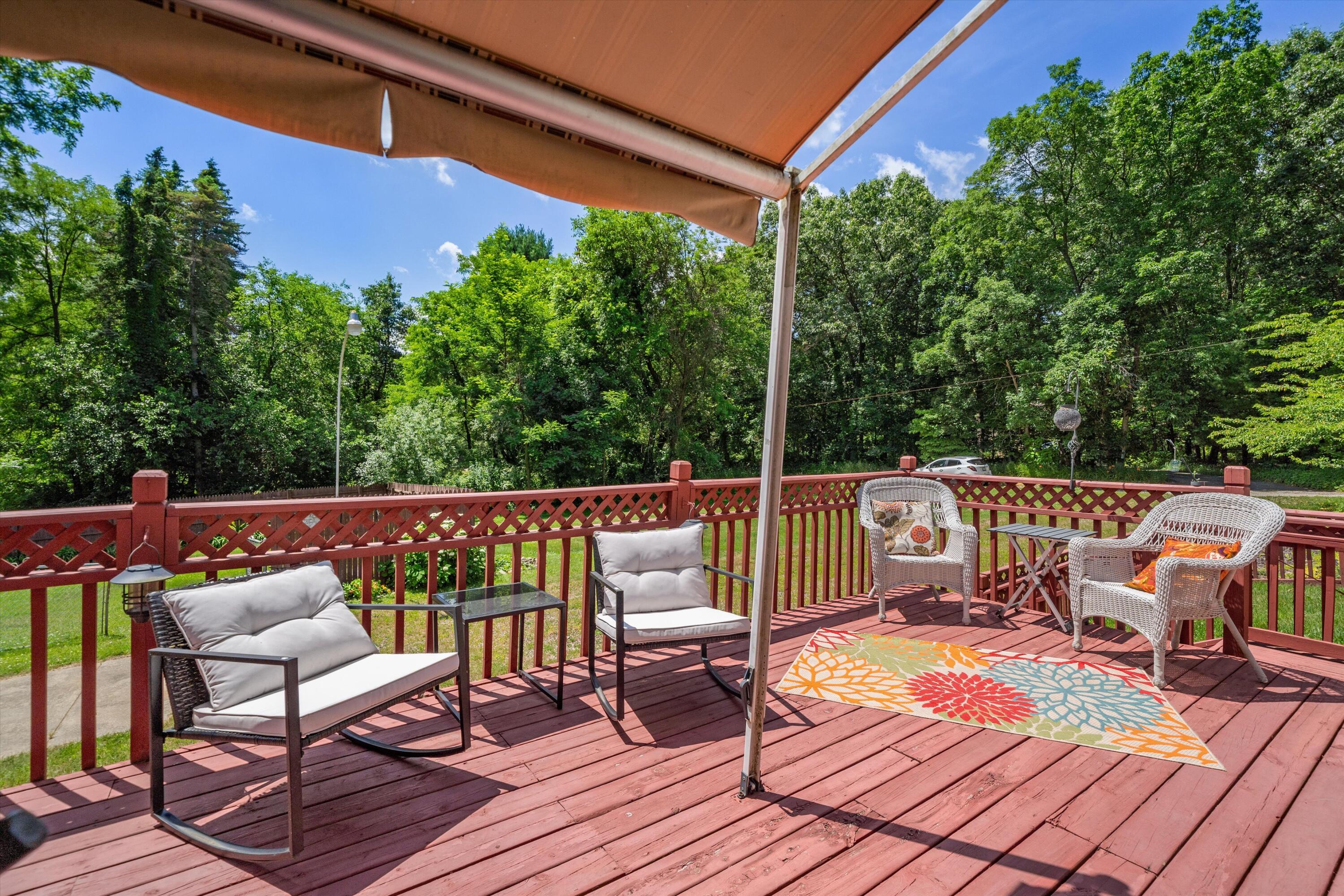 16009 Cavanaugh Lake Road Chelsea, MI 48118 - Photo 39 of 56 Deck