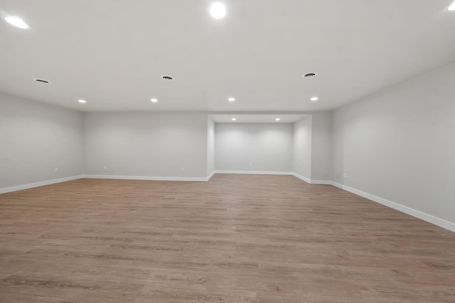 2658 Chambers Crossing Green Bay, WI 54313 - Photo 36 of 44