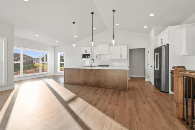 $599,800 | 2658 Chambers Crossing, Green Bay, WI 54313