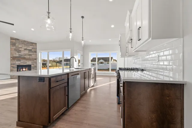 $599,800 | 2658 Chambers Crossing, Green Bay, WI 54313