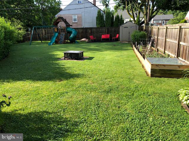 528 Harding Avenue Reading, PA 19607 - Photo 10 of 27