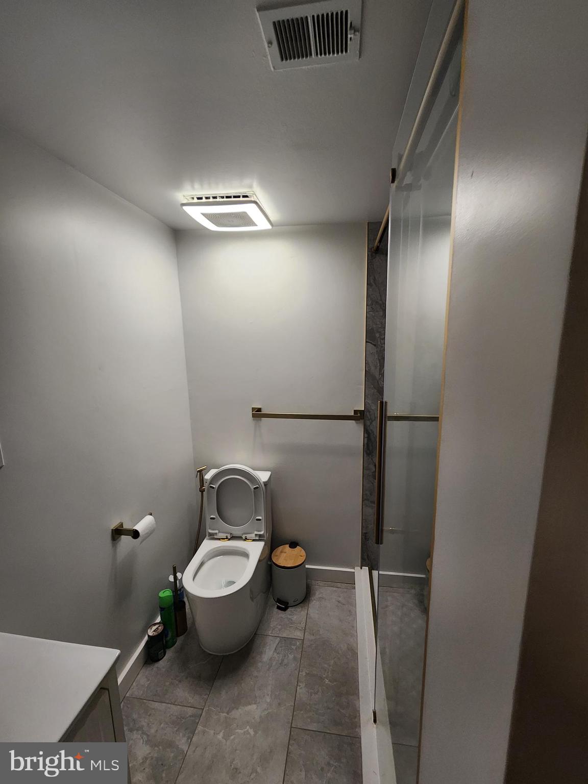 8030-00 Ditman Street, Unit 146Z Philadelphia, PA 19136 - Photo 21 of 41 a bathroom with a toilet and a shower