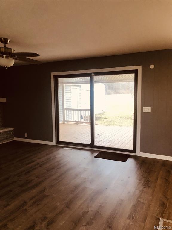 24051 Waltz Road New Boston, MI 48164 - Photo 26 of 31 Gallery Image 26