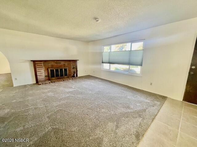 1012 West Anthony Way Lompoc, CA 93436 - Photo 9 of 38 an empty room with windows