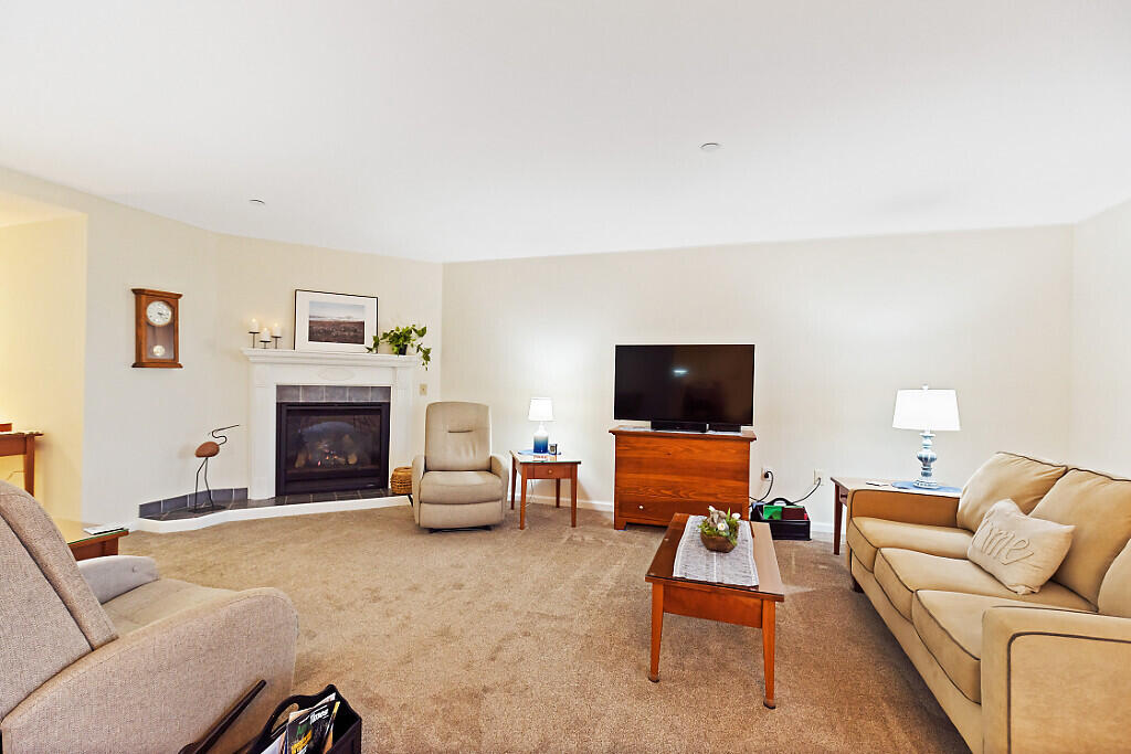 4 Schooner Ridge Road, Unit 1 Bath, ME 04530 - Photo 6 of 34 29_BP5A7804_DxO_mls