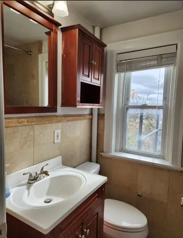 $100,000 | 323 Emanuel Cleaver II Blvd., Unit 6A, Kansas City, MO 64112