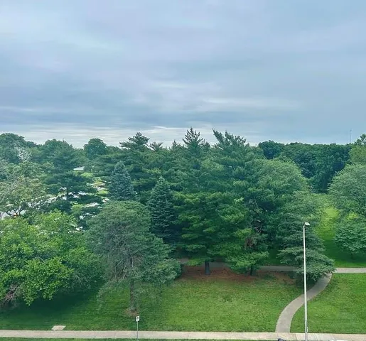 $100,000 | 323 Emanuel Cleaver II Blvd., Unit 6A, Kansas City, MO 64112