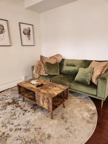 $100,000 | 323 Emanuel Cleaver II Blvd., Unit 6A, Kansas City, MO 64112