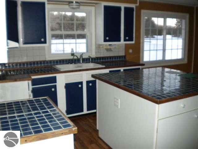 5089 Garfield Road Kingsley, MI 49649 - Photo 7 of 25 1724021-6.JPG