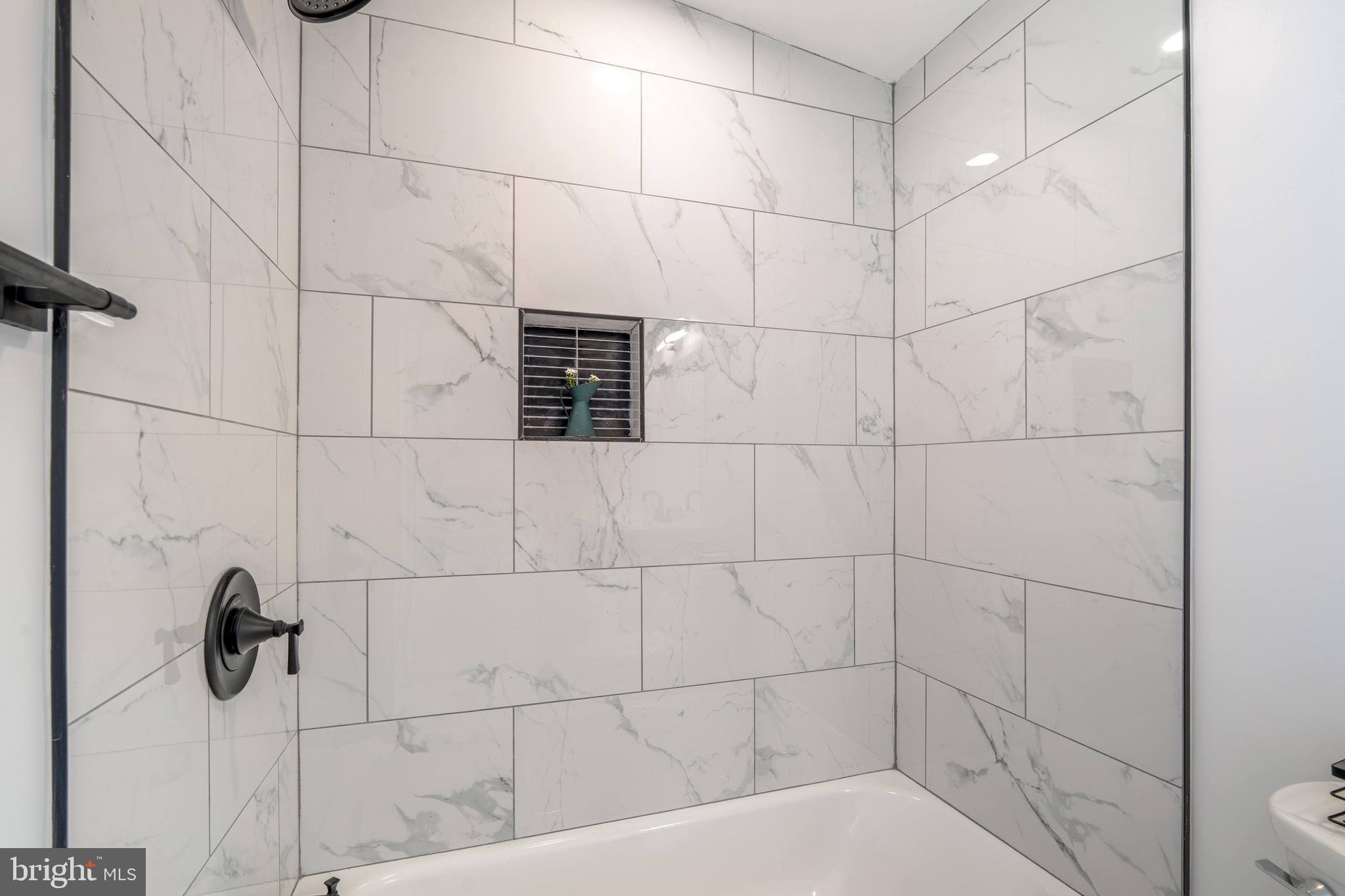 7850 Burnside Road Landover, MD 20785 - Photo 26 of 34 Full second bathroom