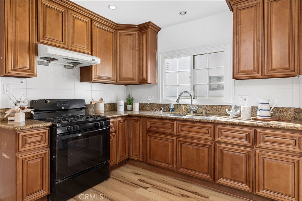 2245 Fernleaf Street Los Angeles, CA 90031 - Photo 11 of 37