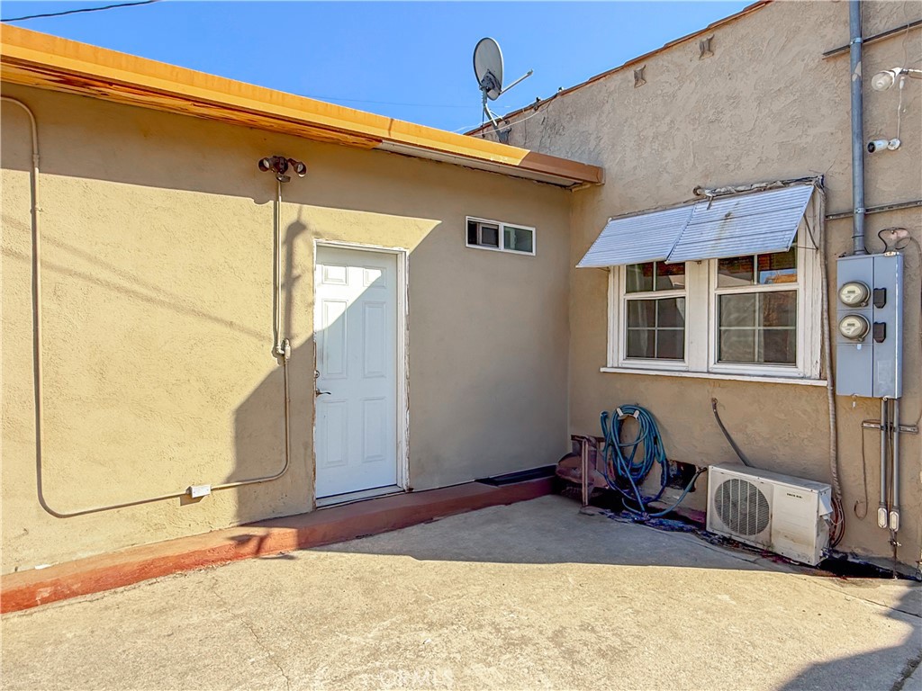 2245 Fernleaf Street Los Angeles, CA 90031 - Photo 30 of 37