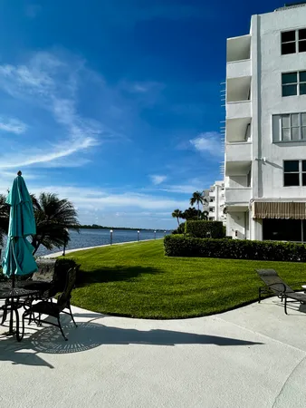 $3,000 | 2840 South Ocean Boulevard, Unit 2210, Palm Beach, FL 33480