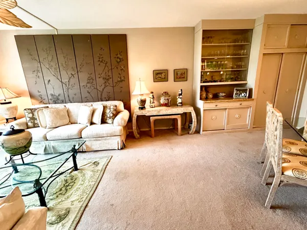 $3,000 | 2840 South Ocean Boulevard, Unit 2210, Palm Beach, FL 33480