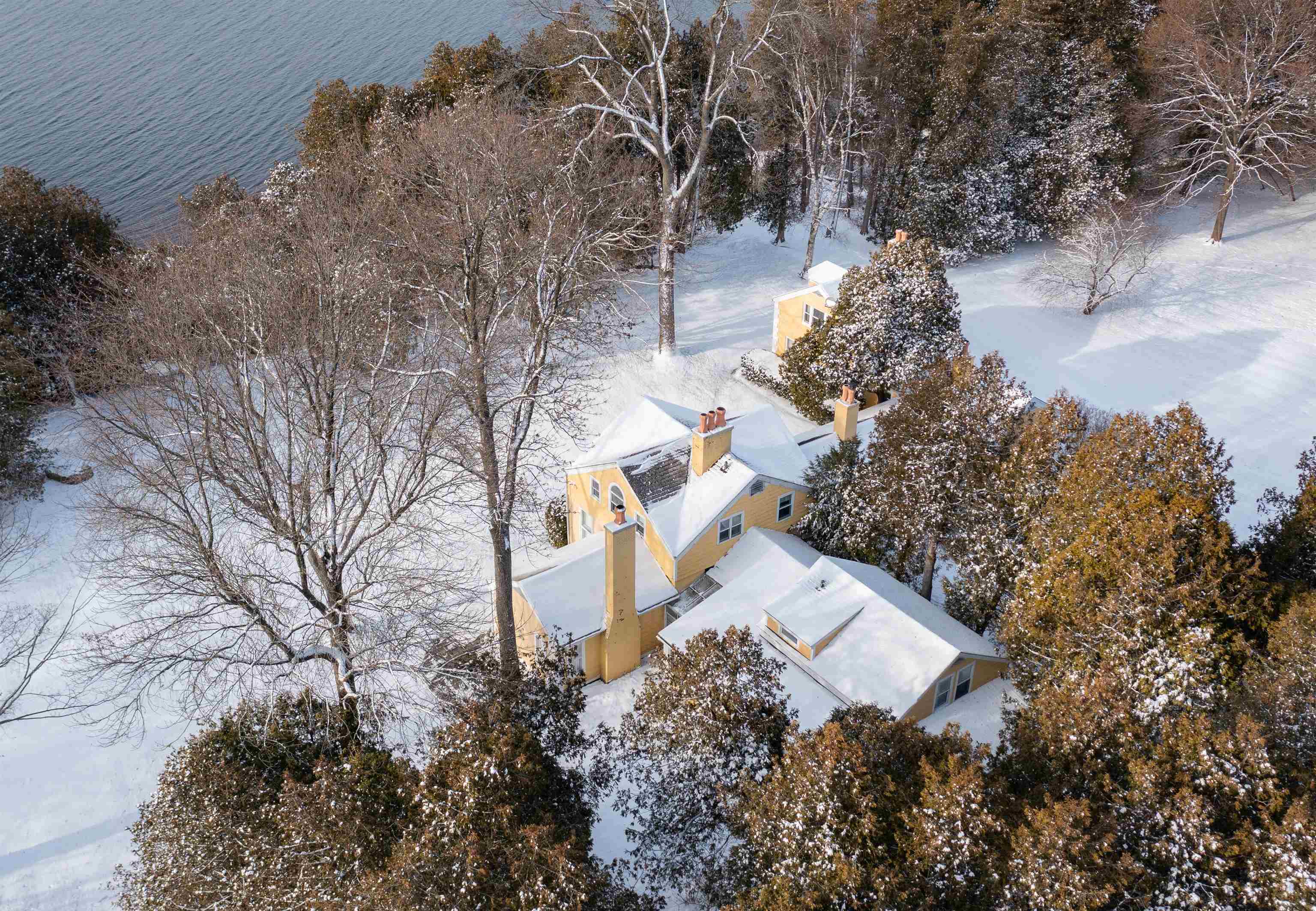 955 Whalley Road Charlotte, VT 05445 - Photo 1 of 51